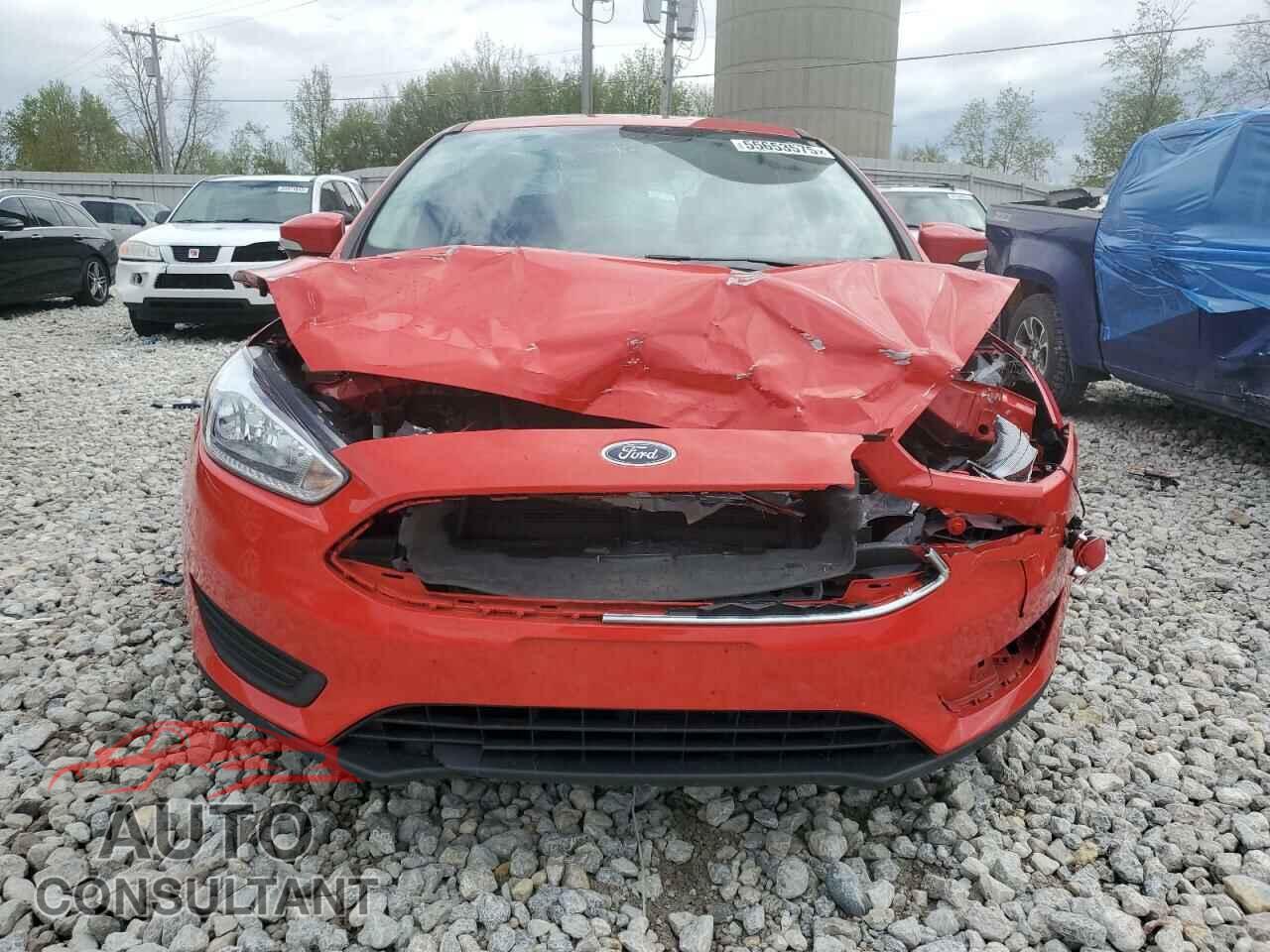 FORD FOCUS 2015 - 1FADP3F21FL270570