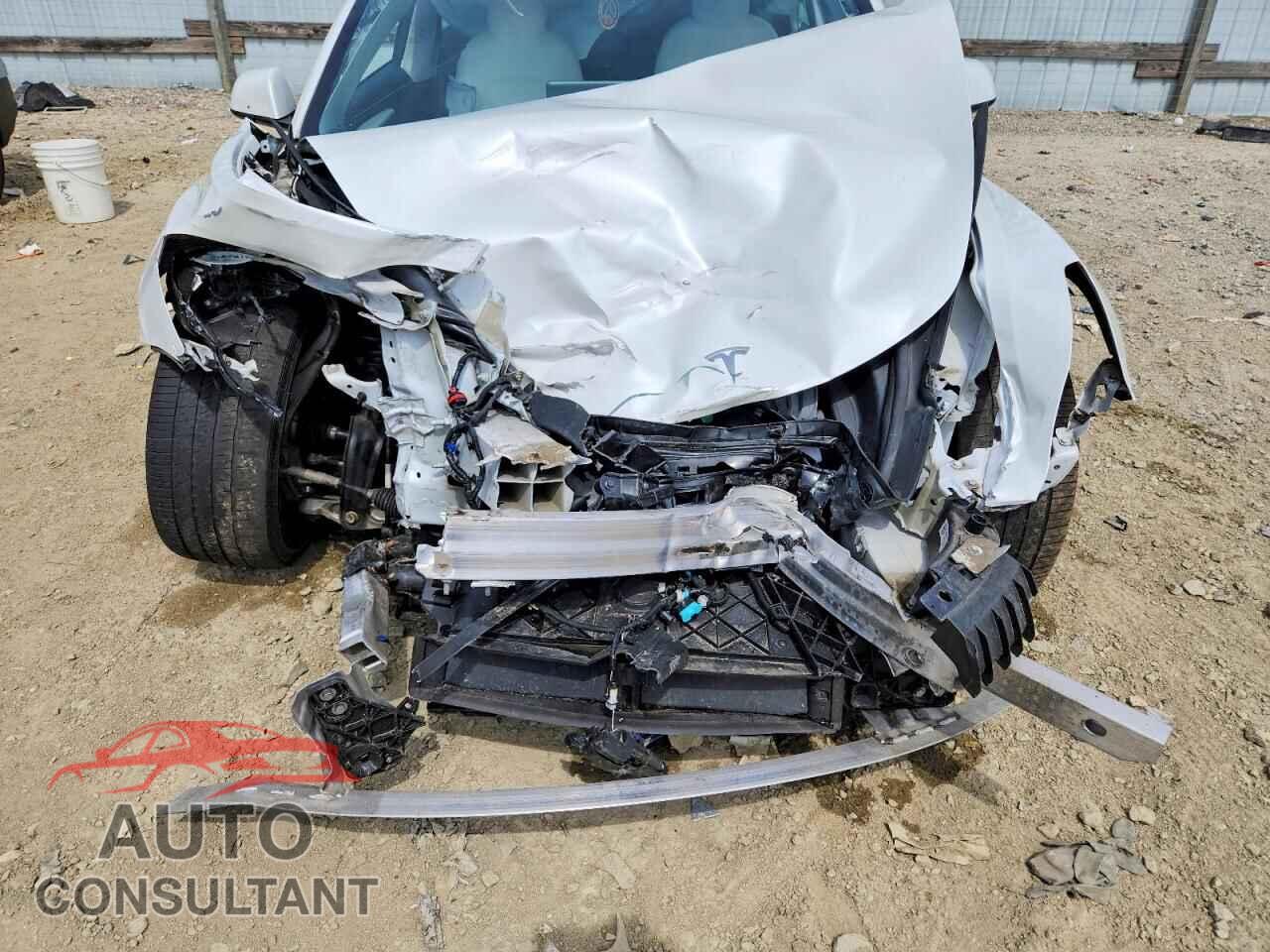 TESLA MODEL 3 2021 - 5YJ3E1EC4MF033243