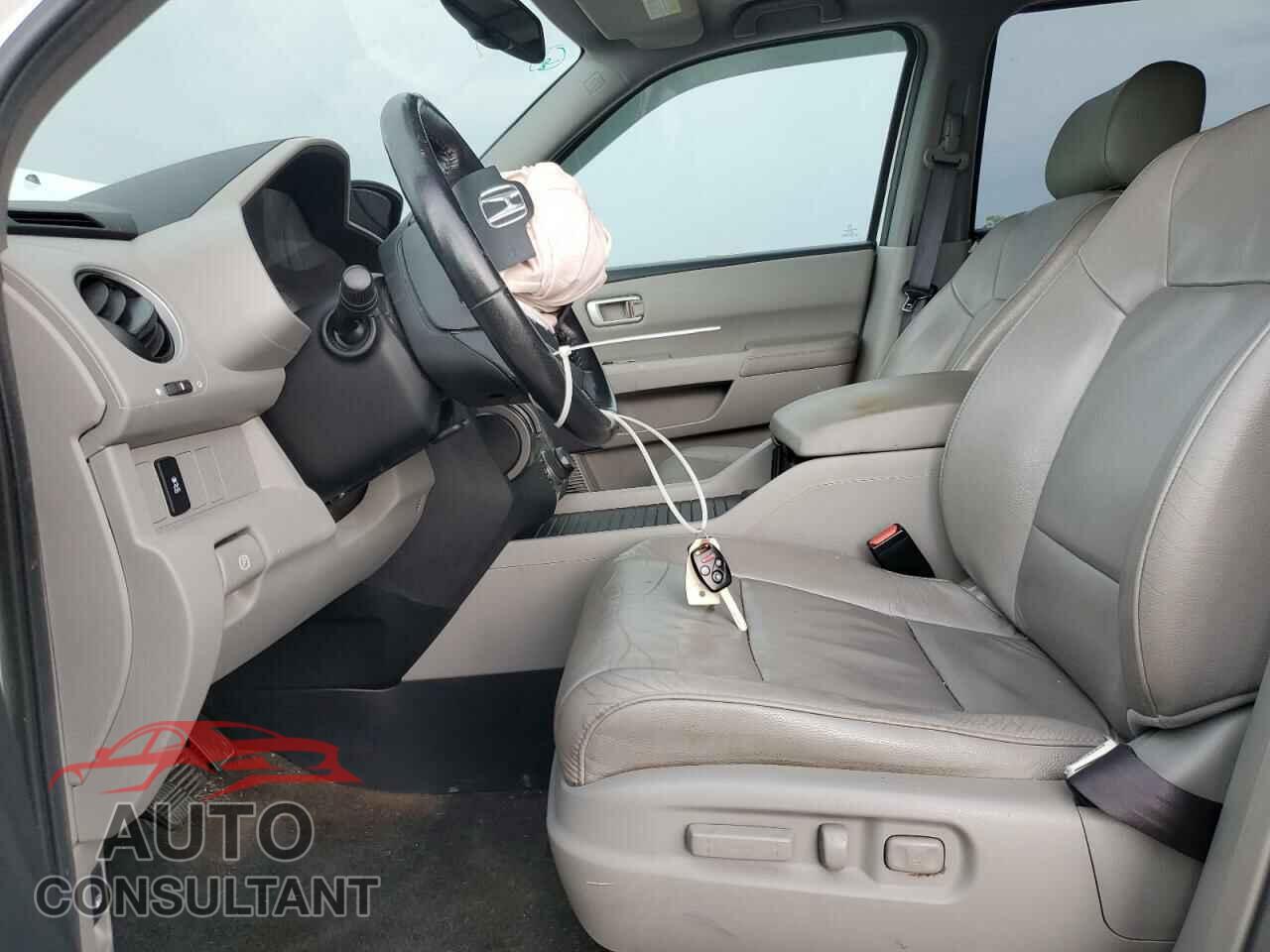 HONDA PILOT 2013 - 5FNYF3H75DB025729
