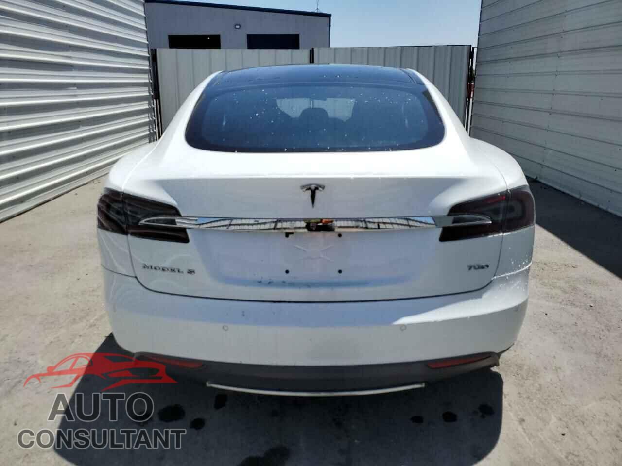 TESLA MODEL S 2015 - 5YJSA1S29FF092326