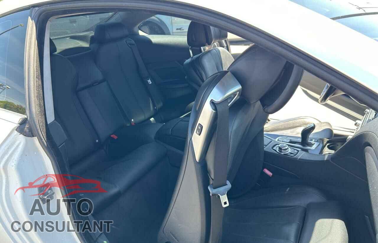 BMW 6 SERIES 2012 - WBALX3C59CDV77637