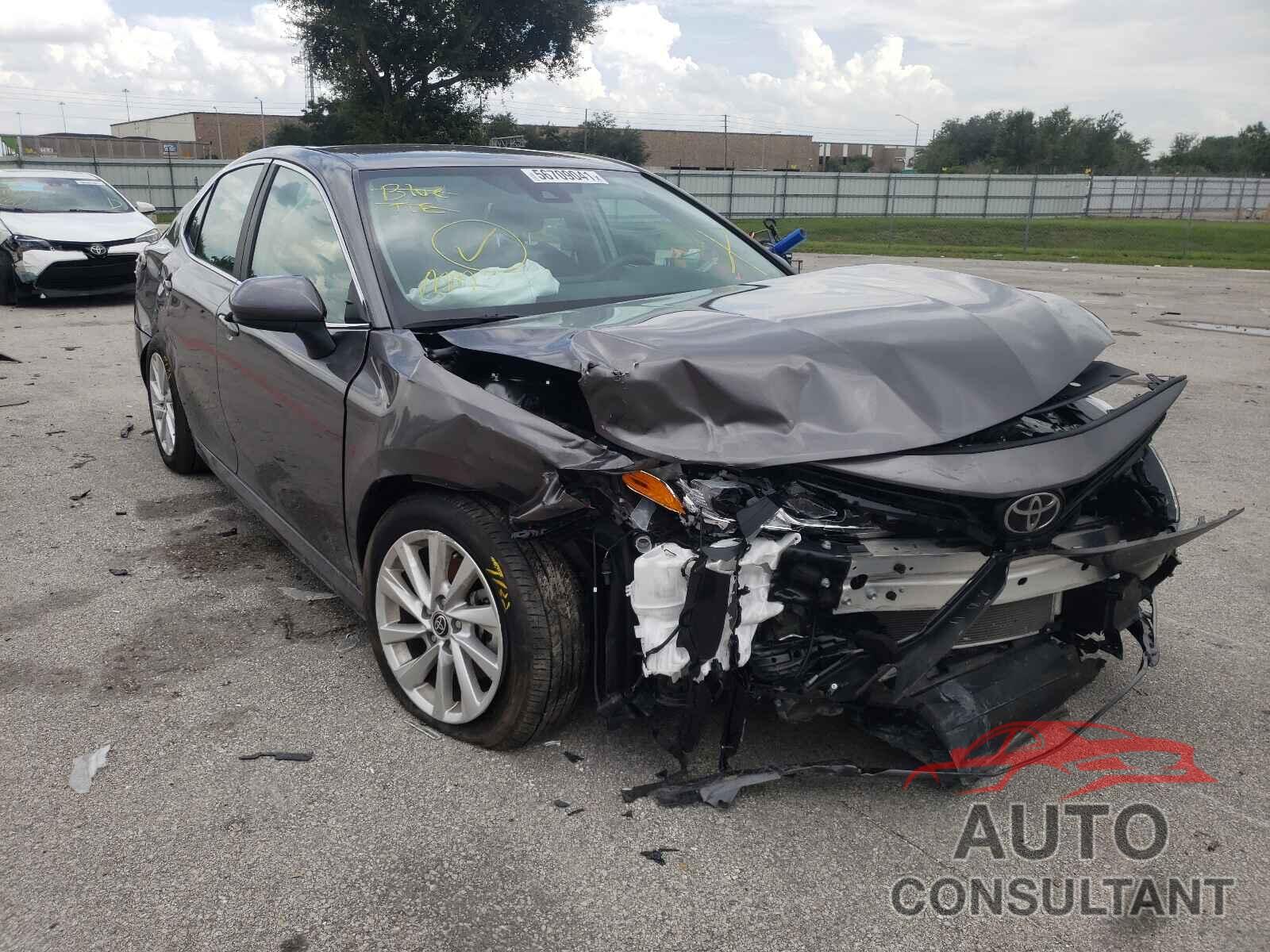 TOYOTA CAMRY 2021 - 4T1C11AK5MU558629