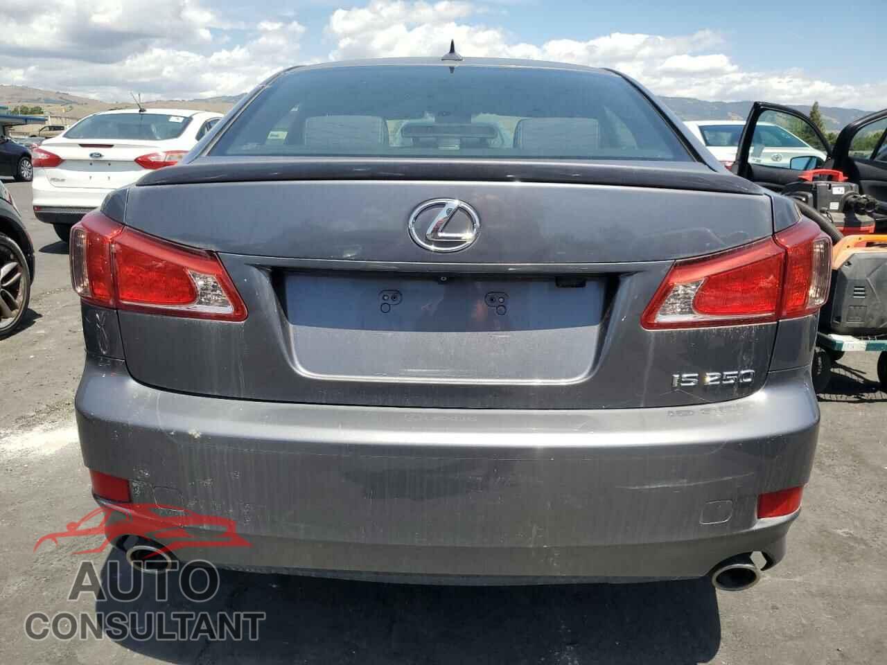 LEXUS IS 2012 - JTHBF5C22C5177477