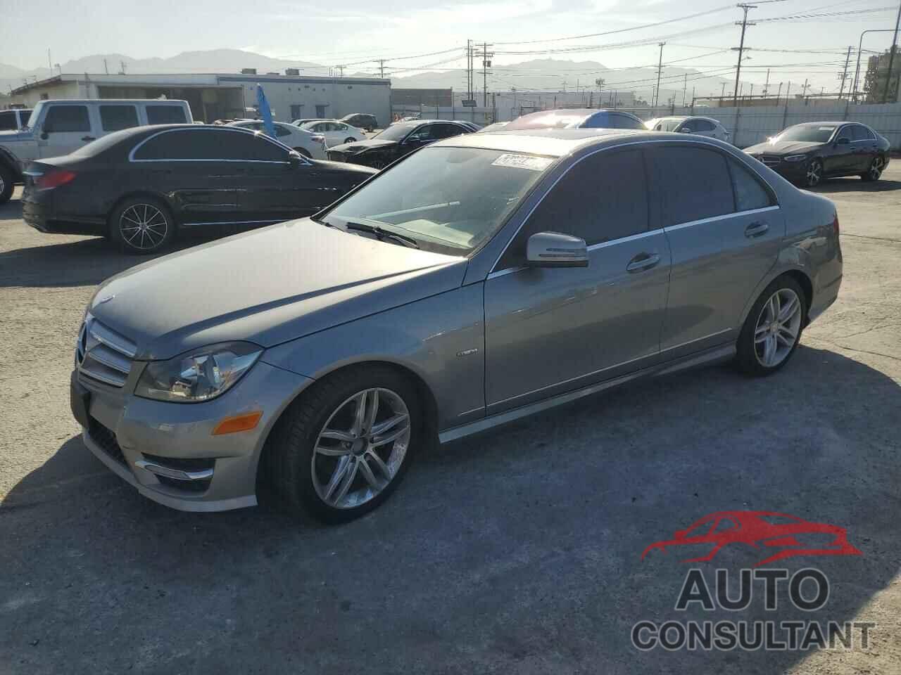 MERCEDES-BENZ C-CLASS 2012 - WDDGF4HB1CA672132