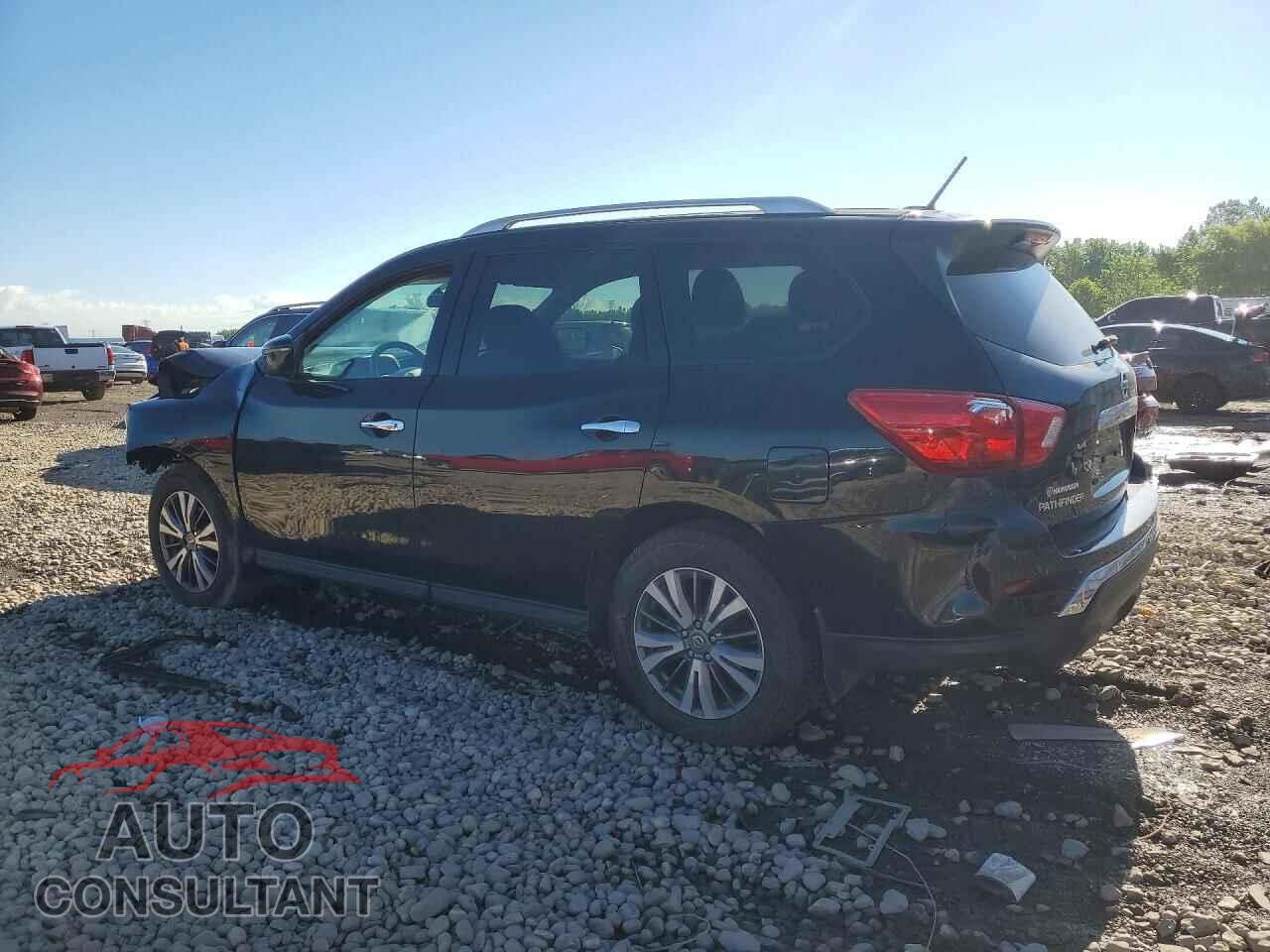 NISSAN PATHFINDER 2018 - 5N1DR2MM4JC647092
