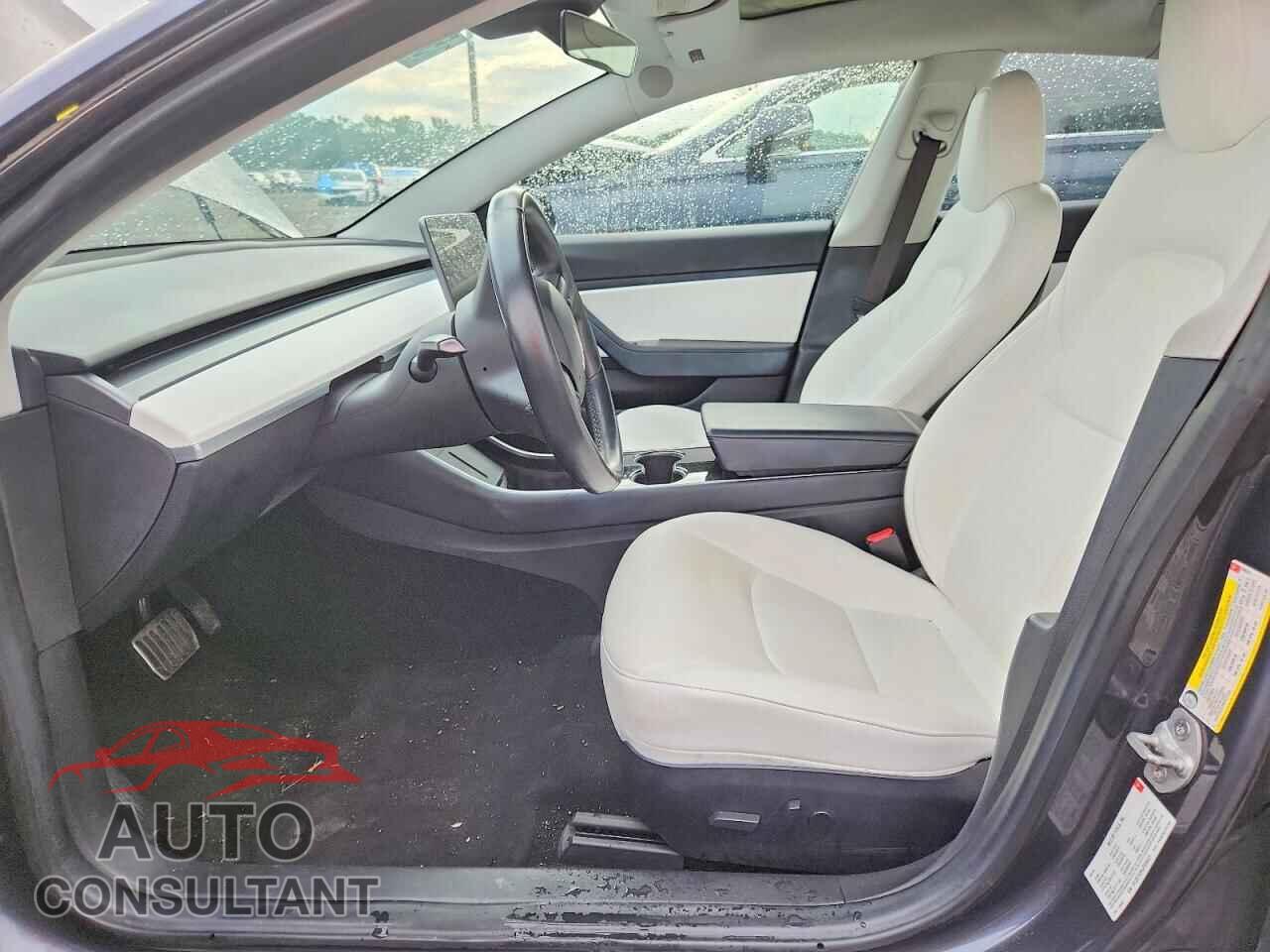 TESLA MODEL 3 2018 - 5YJ3E1EB9JF056021