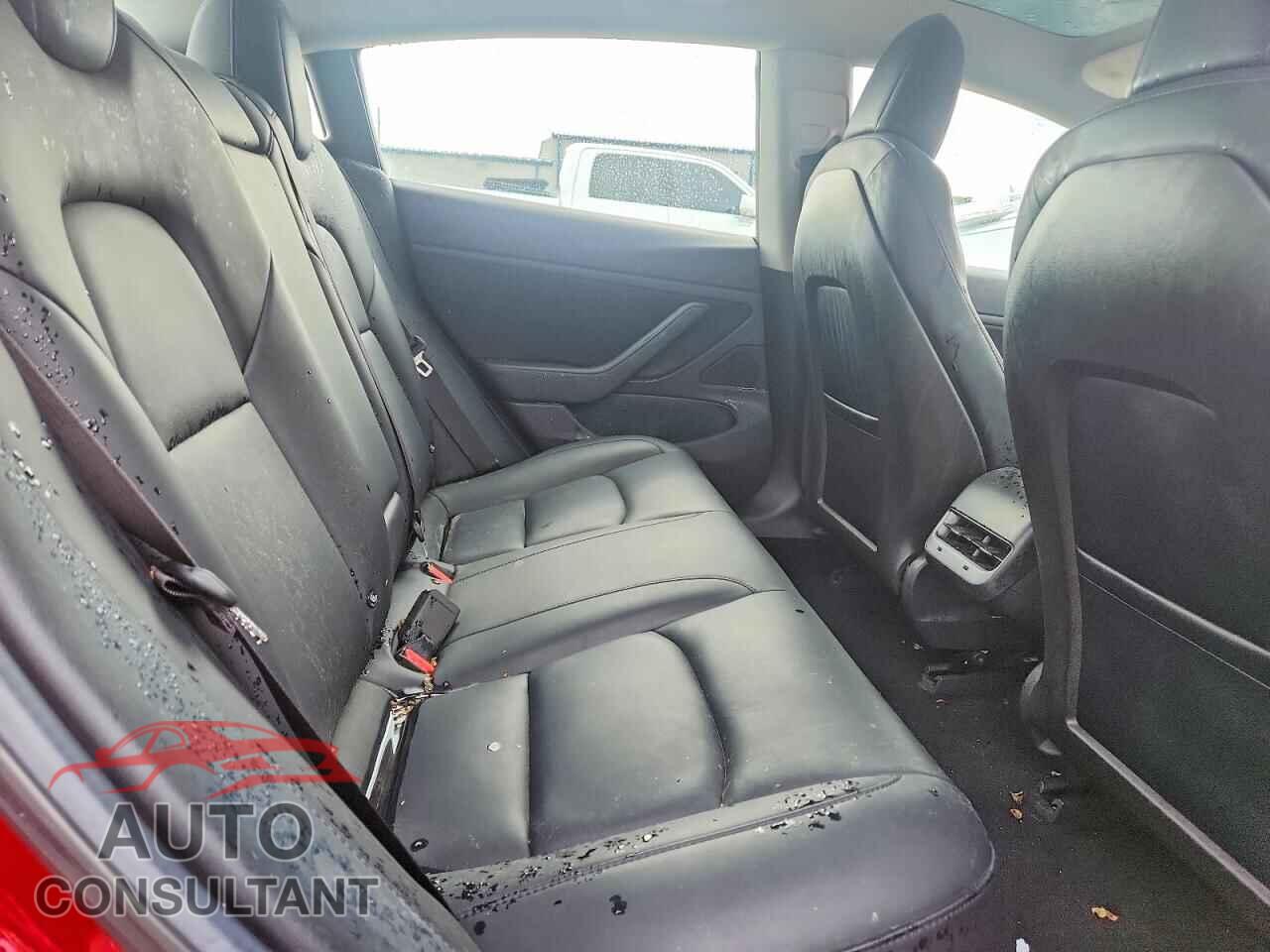 TESLA MODEL 3 2018 - 5YJ3E1EA7JF031707