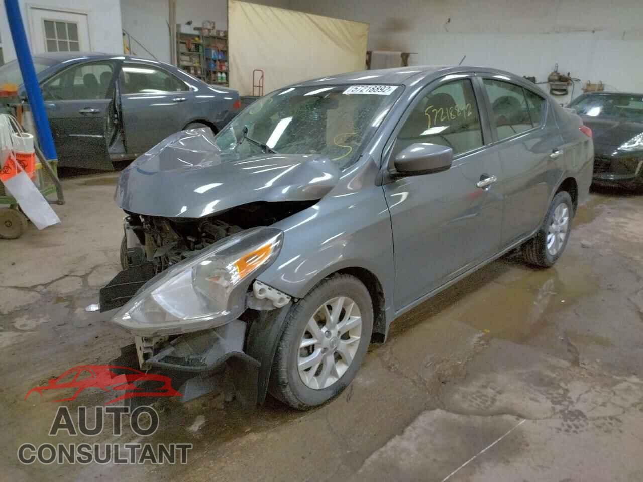 NISSAN VERSA 2018 - 3N1CN7AP1JL882385