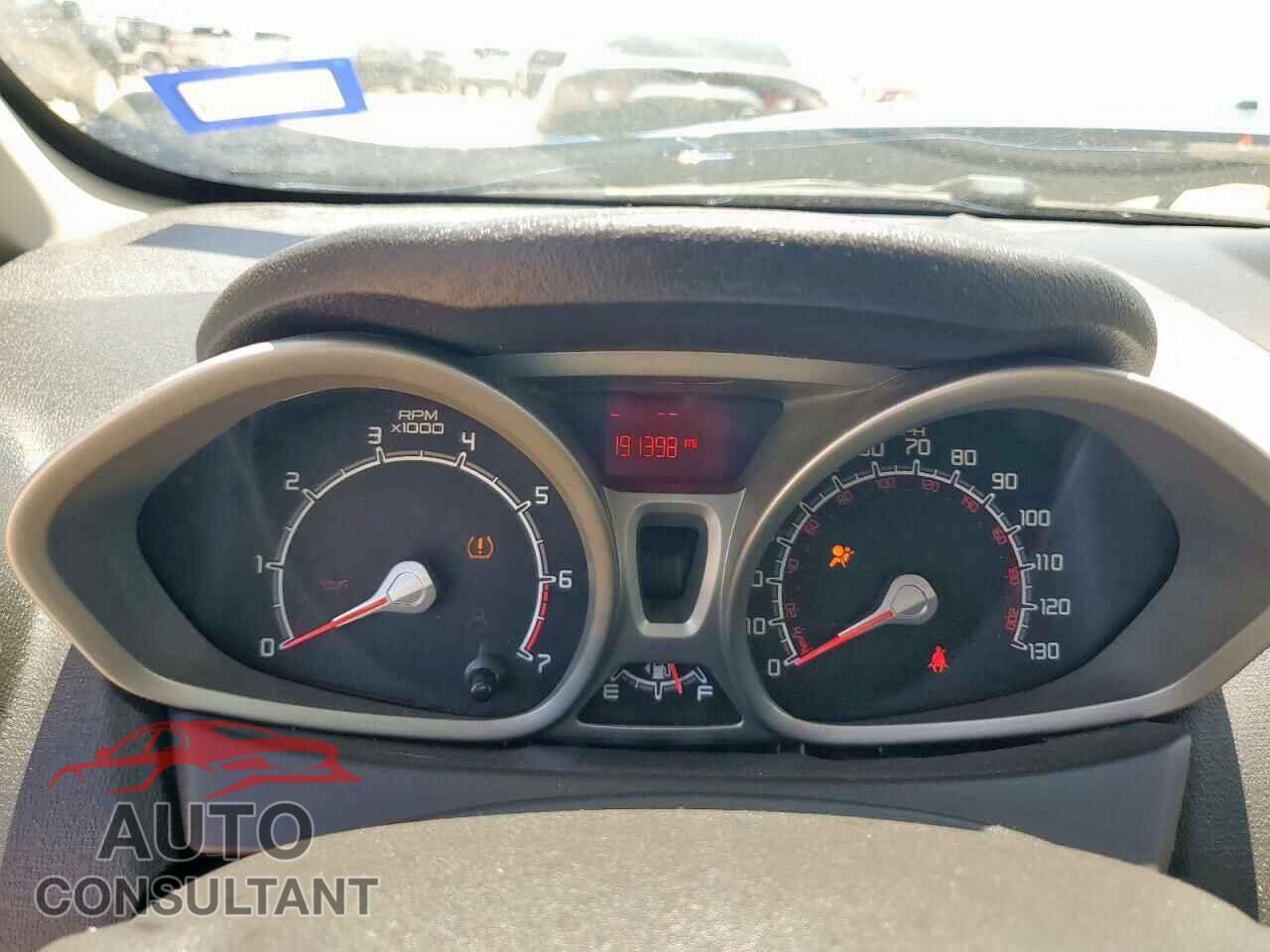 FORD FIESTA 2011 - 3FADP4EJ2BM102315