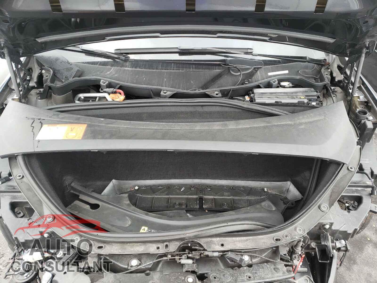 TESLA MODEL X 2018 - 5YJXCDE26JF123604