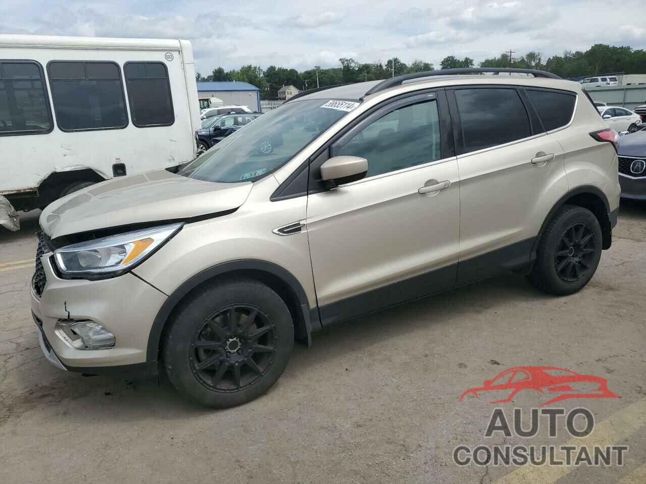 FORD ESCAPE 2018 - 1FMCU9GD7JUA81048