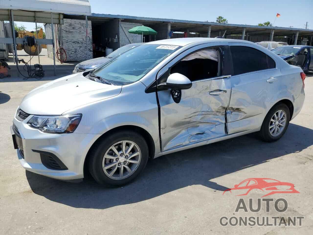 CHEVROLET SONIC 2019 - 1G1JD5SB9K4145790