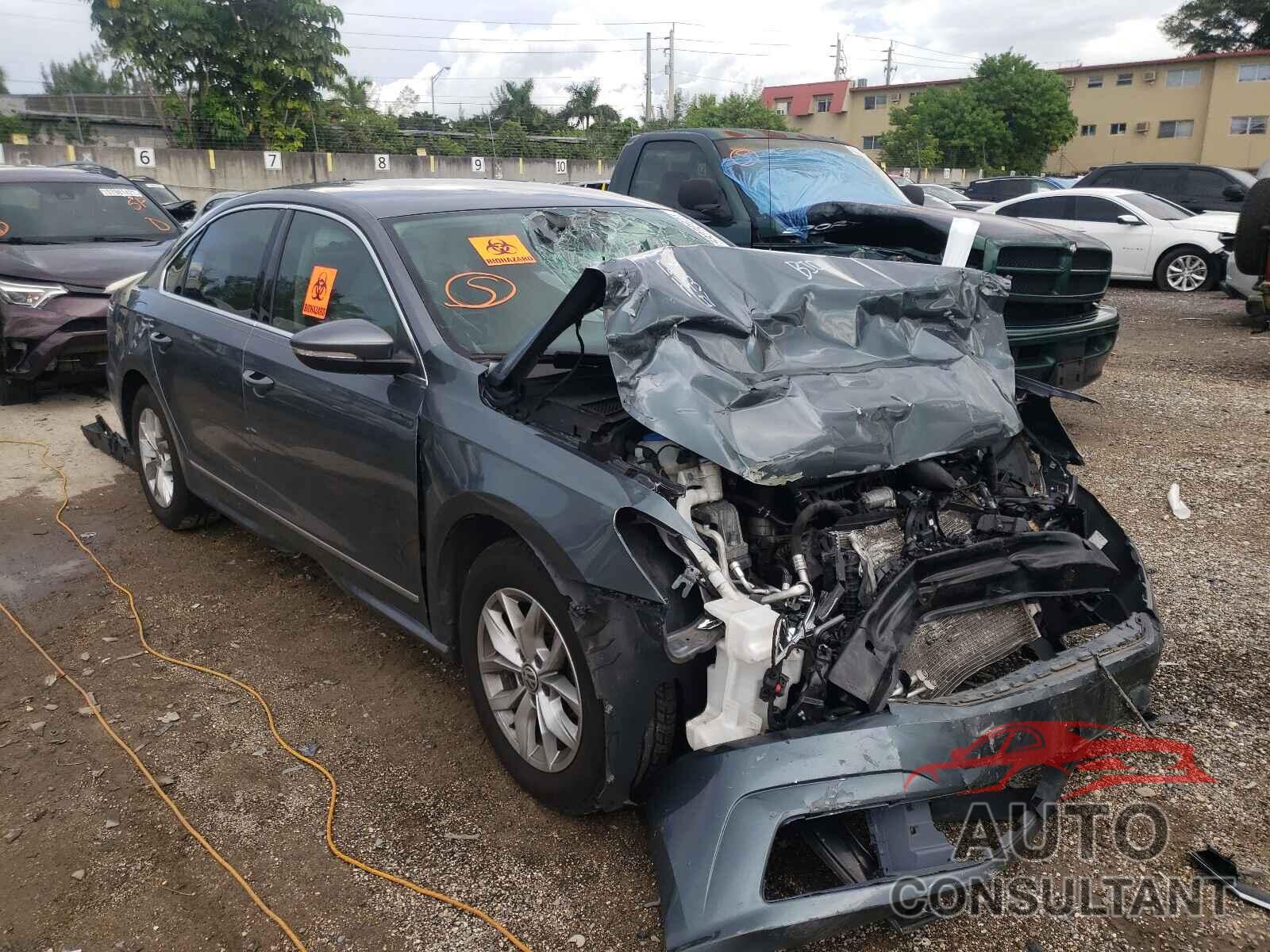 VOLKSWAGEN PASSAT 2017 - 1VWAT7A33HC001244