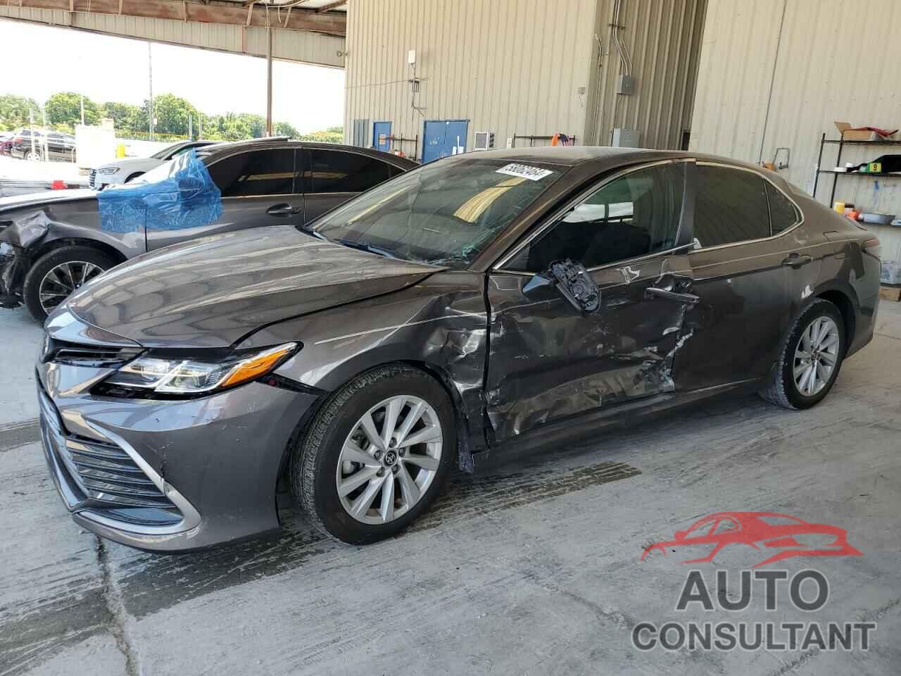 TOYOTA CAMRY 2022 - 4T1C11AK5NU034902