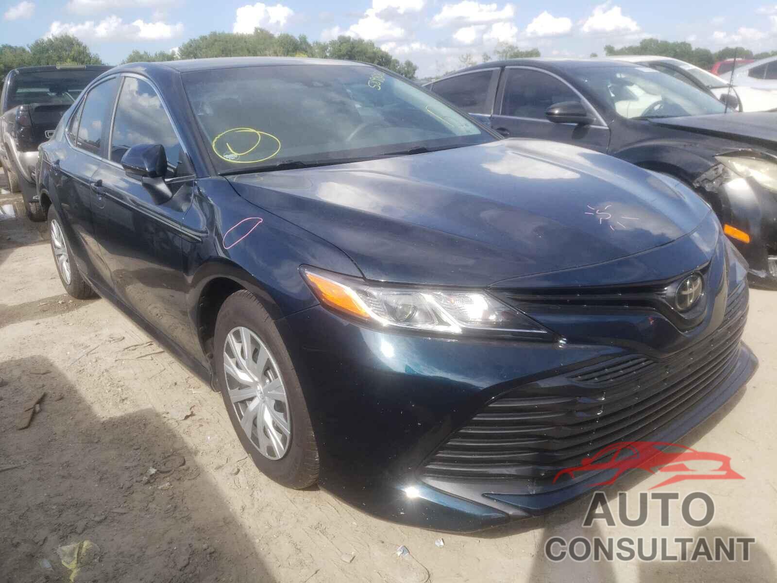 TOYOTA CAMRY 2018 - 4T1B11HK1JU615132
