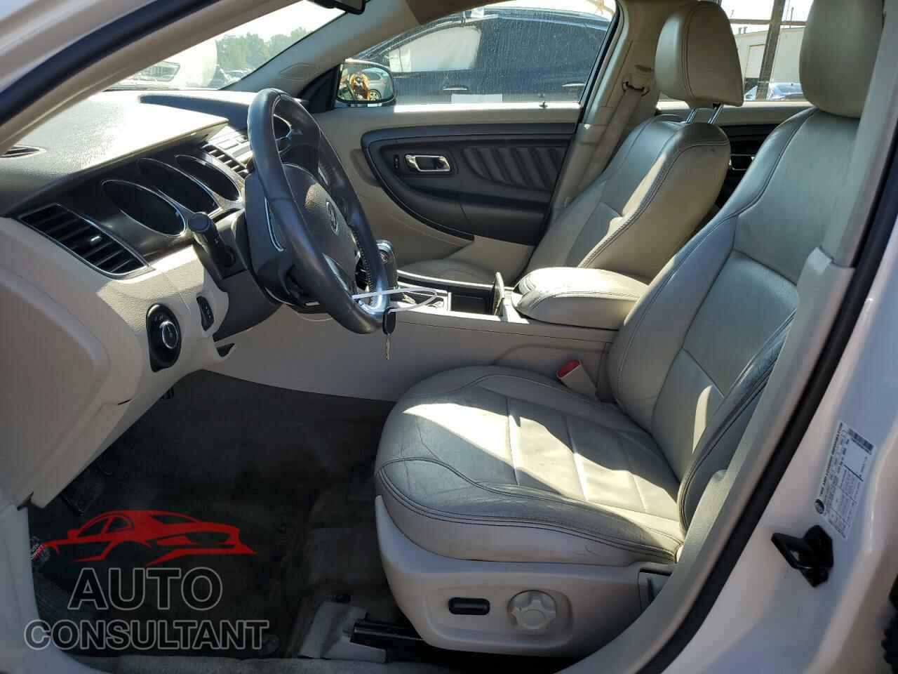FORD TAURUS 2011 - 1FAHP2EW2BG188513