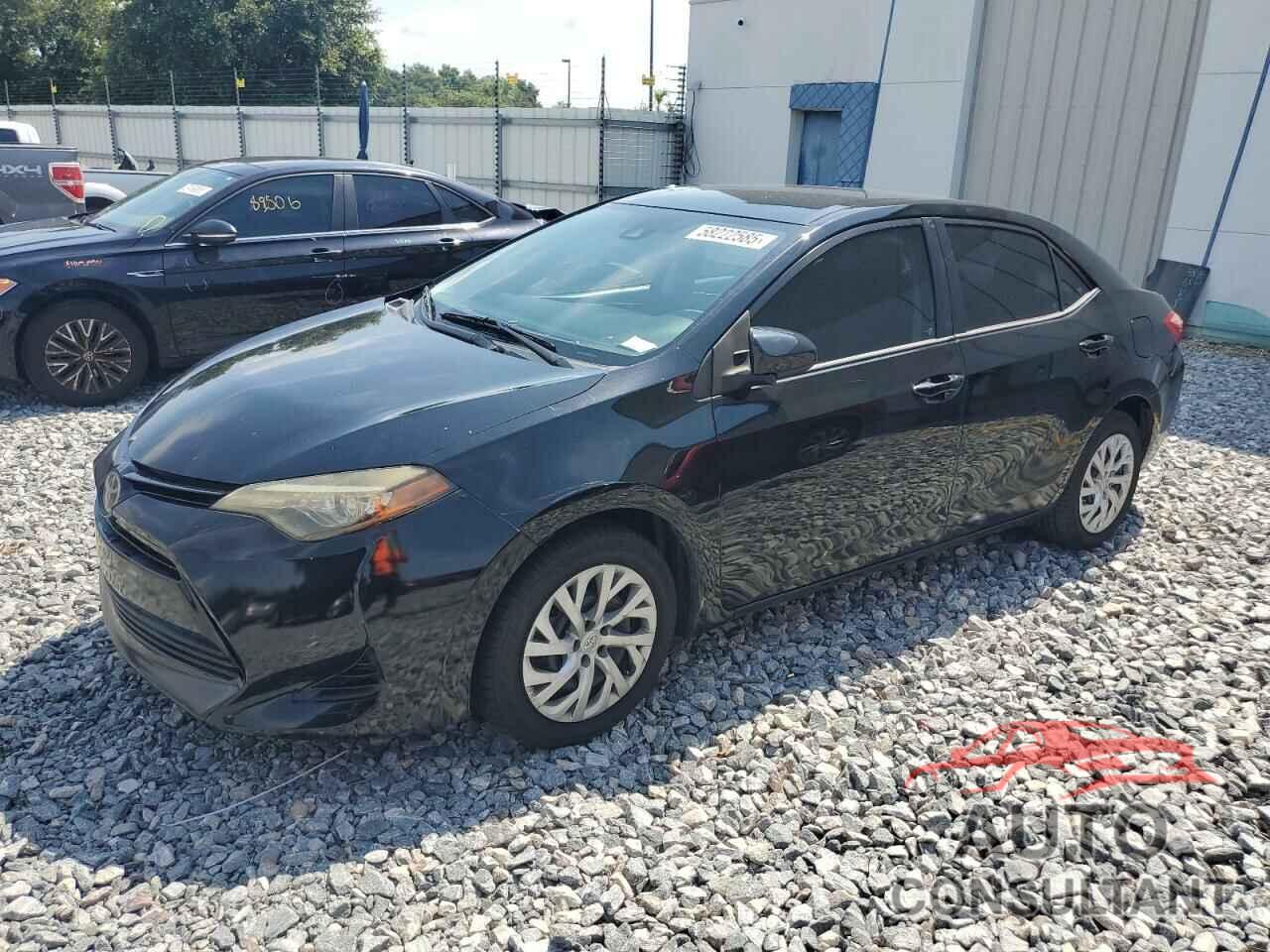 TOYOTA COROLLA 2018 - 5YFBURHE1JP752783