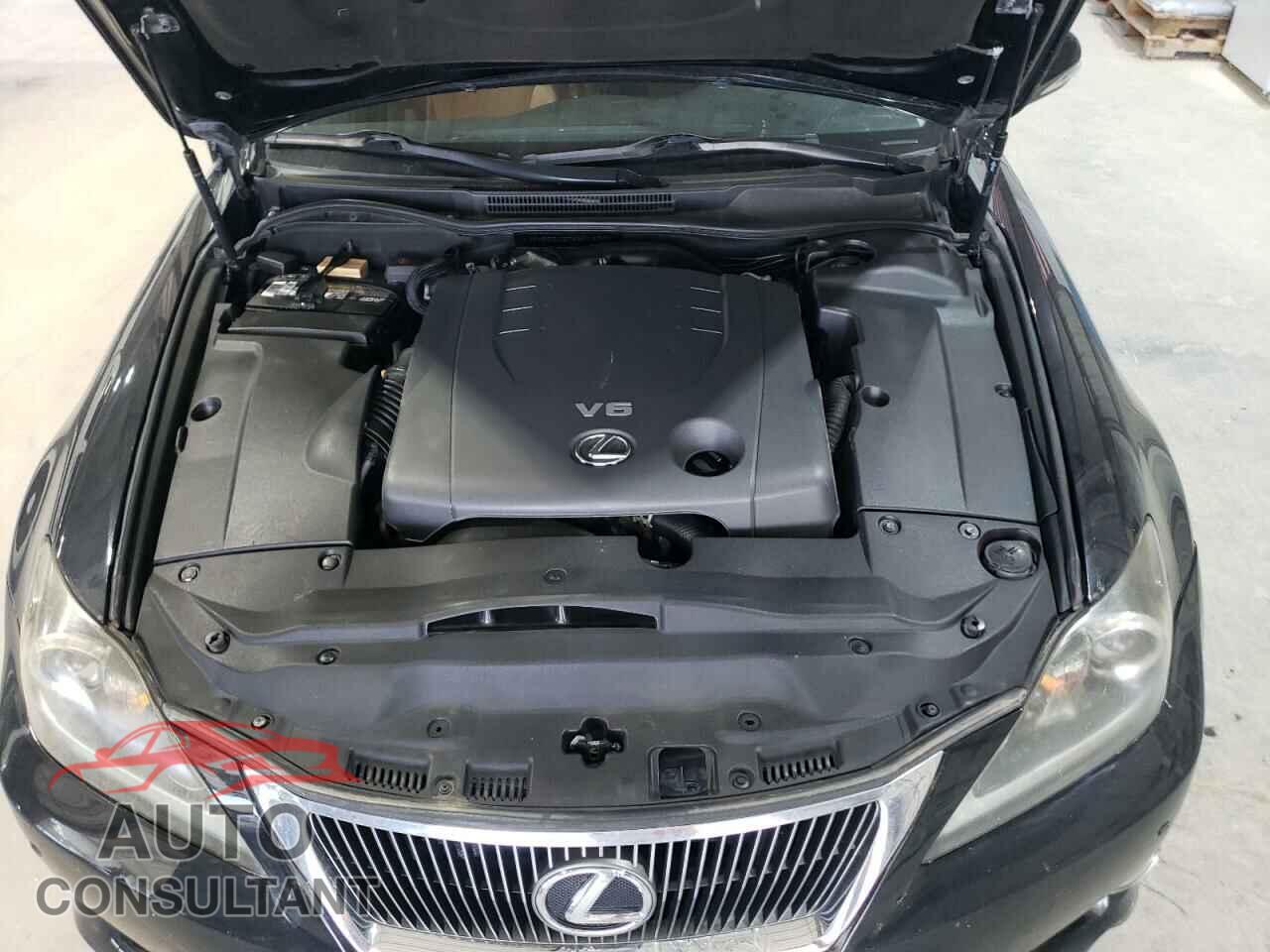 LEXUS IS 2011 - JTHFF2C27B2516993