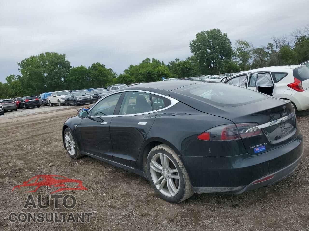 TESLA MODEL S 2013 - 5YJSA1AC2DFP10500
