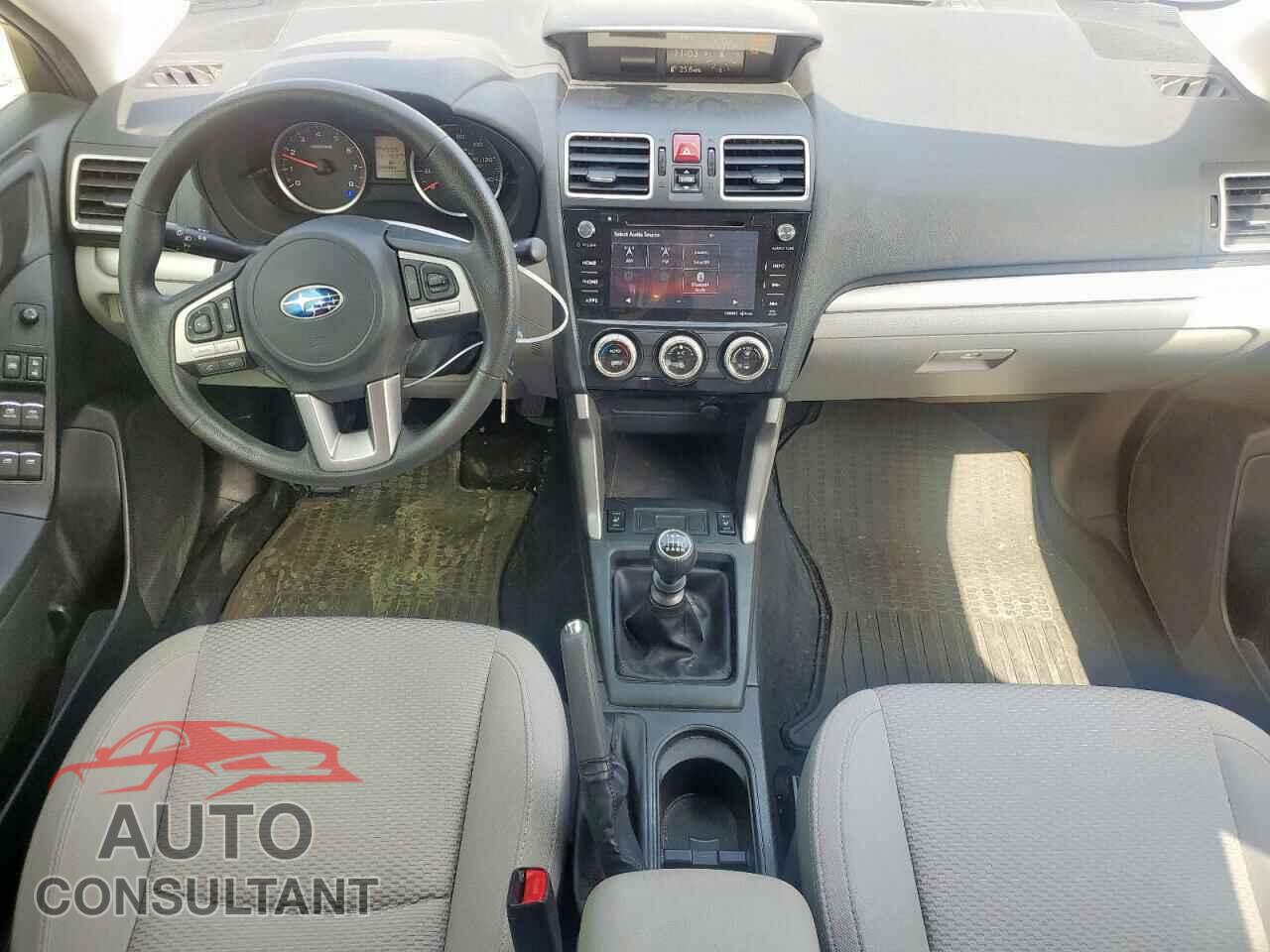 SUBARU FORESTER 2018 - JF2SJAEC1JG476850