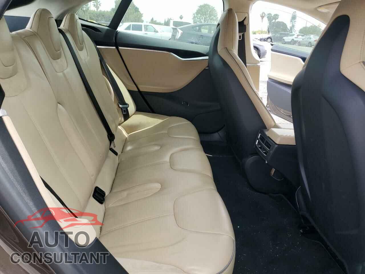 TESLA MODEL S 2013 - 5YJSA1DP0DFP18285