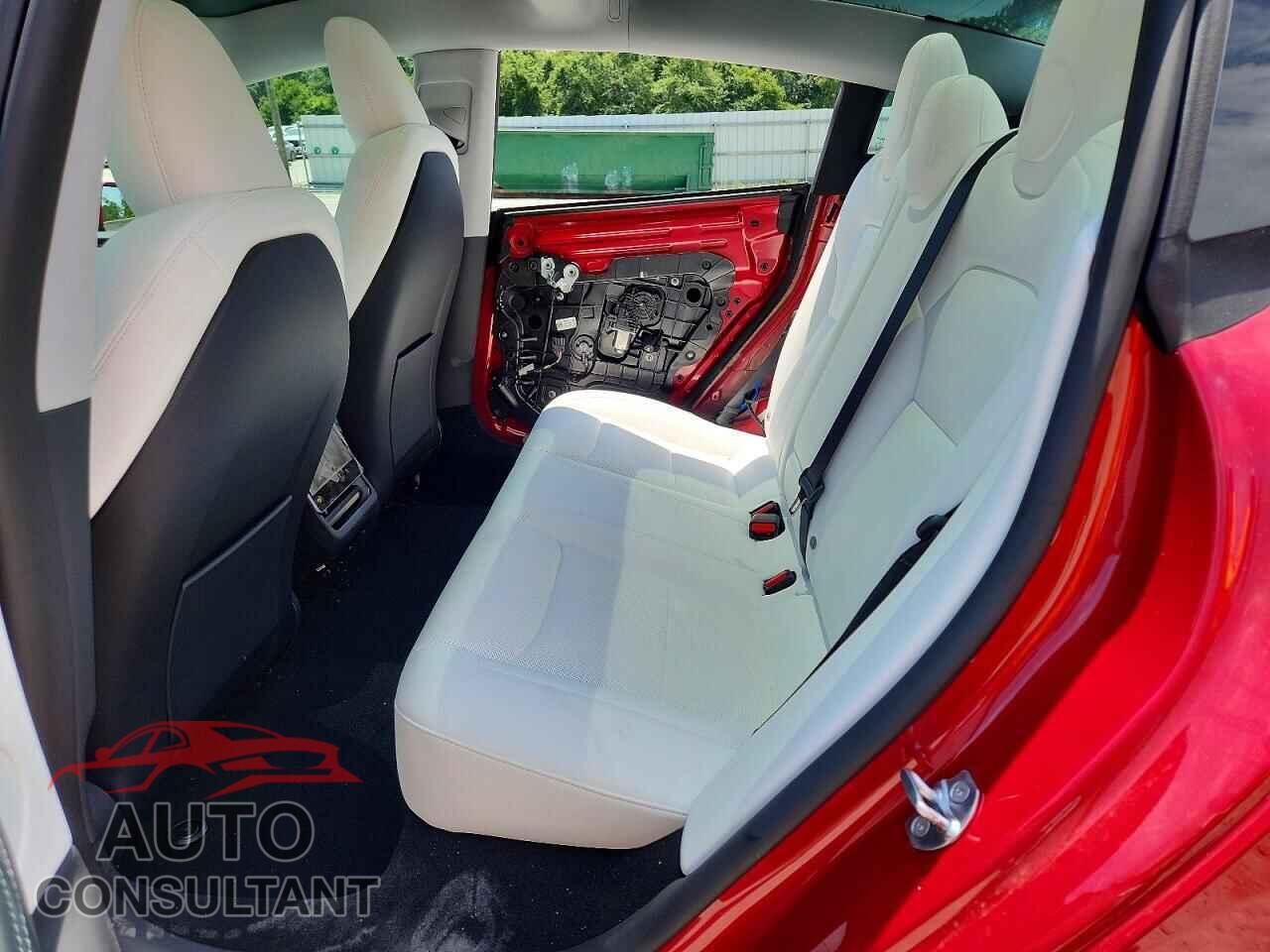 TESLA MODEL 3 2026 - 5YJ3E1EB9TF173603