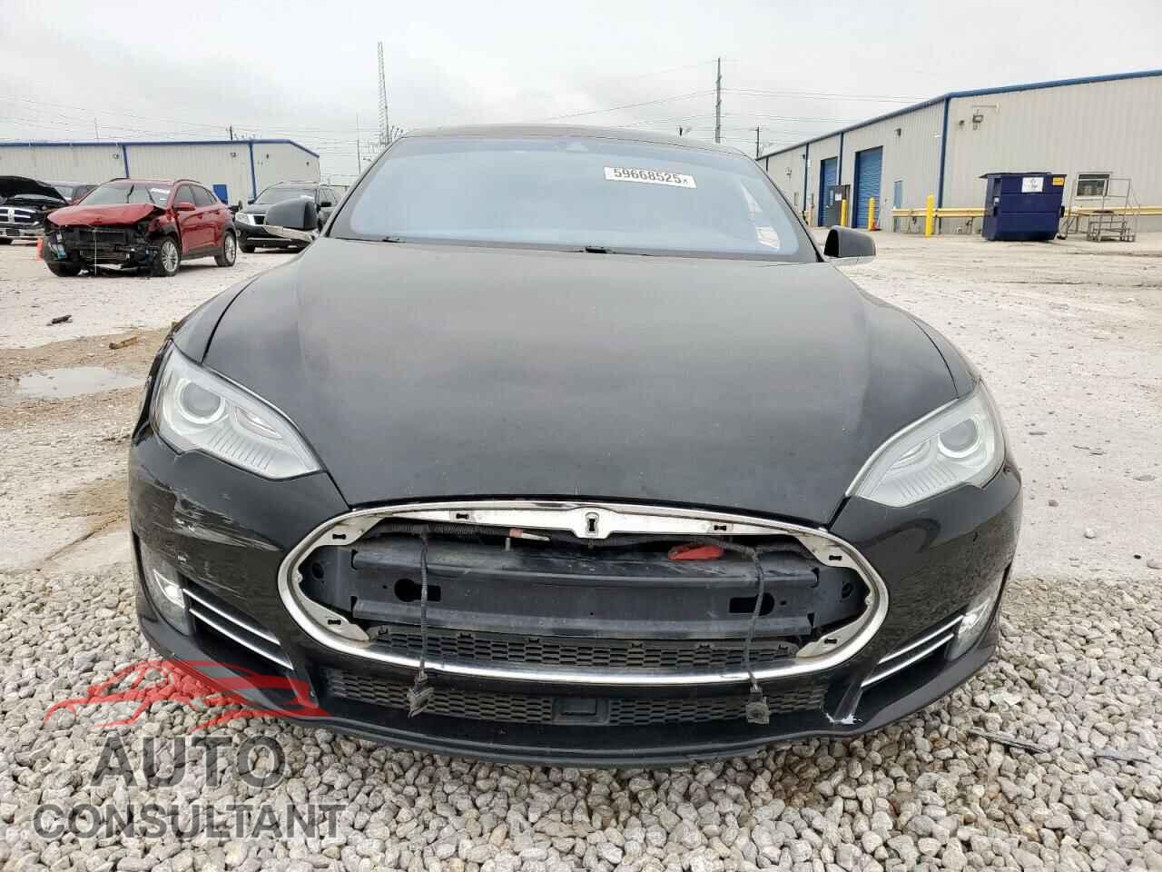 TESLA MODEL S 2015 - 5YJSA1H13FF080560