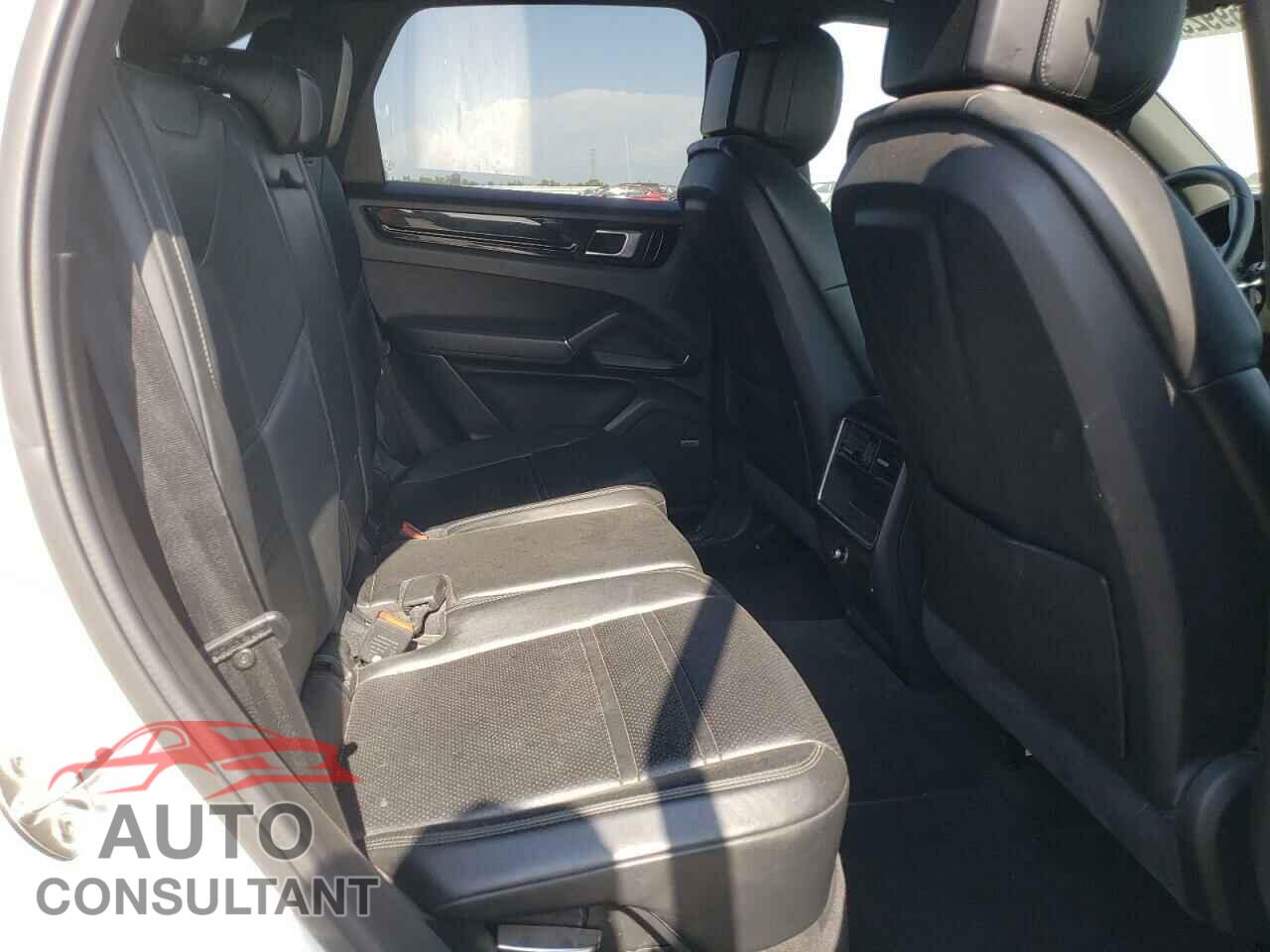 PORSCHE CAYENNE 2019 - WP1AA2AY2KDA02103