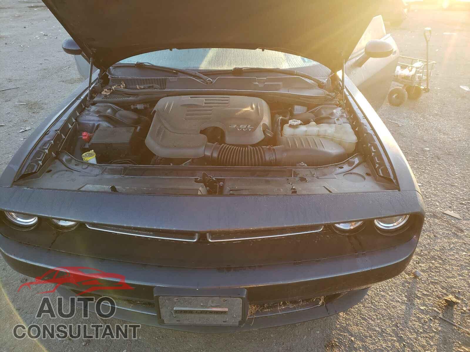 DODGE CHALLENGER 2018 - 2C3CDZAG4JH294750