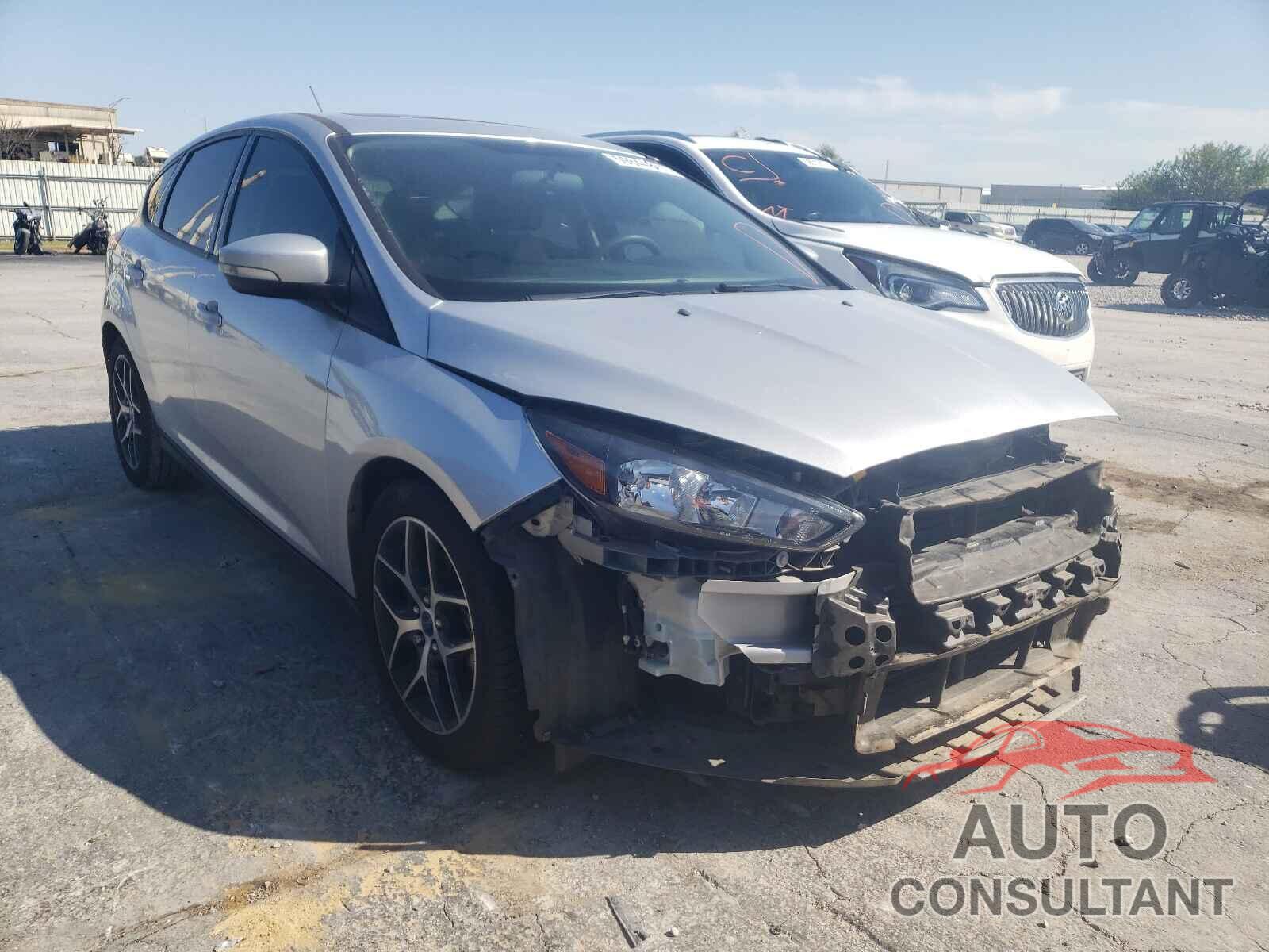 FORD FOCUS 2017 - 1FADP3M27HL324525