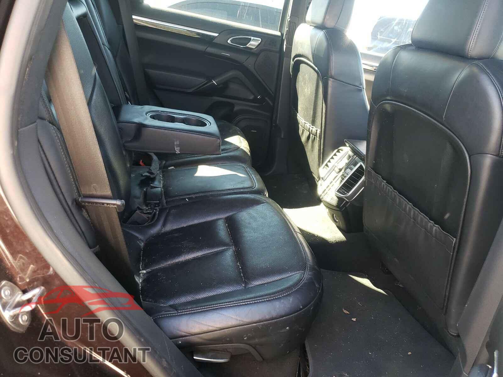 PORSCHE CAYENNE 2016 - WP1AB2A22GLA93069