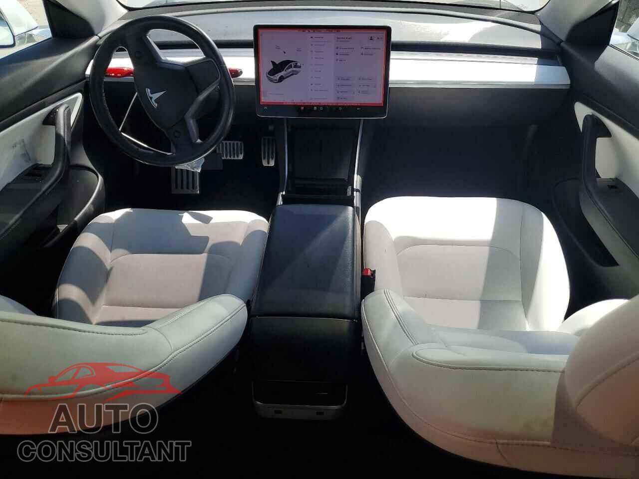 TESLA MODEL 3 2018 - 5YJ3E1EB0JF100214