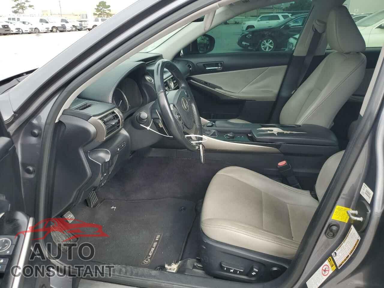 LEXUS IS 2014 - JTHBF1D21E5029444