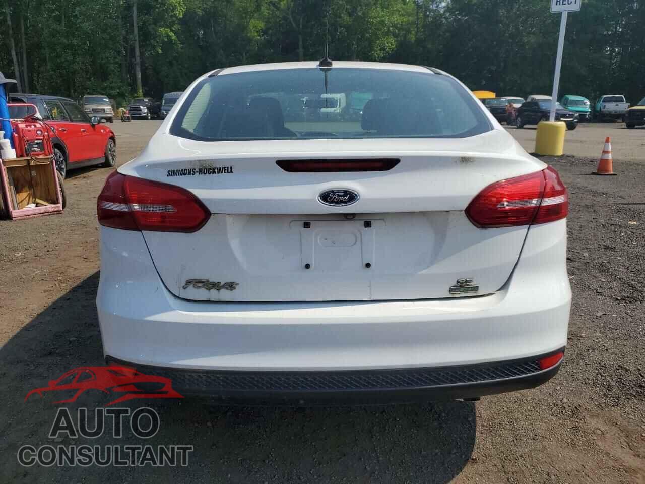 FORD FOCUS 2017 - 1FADP3FE1HL238408