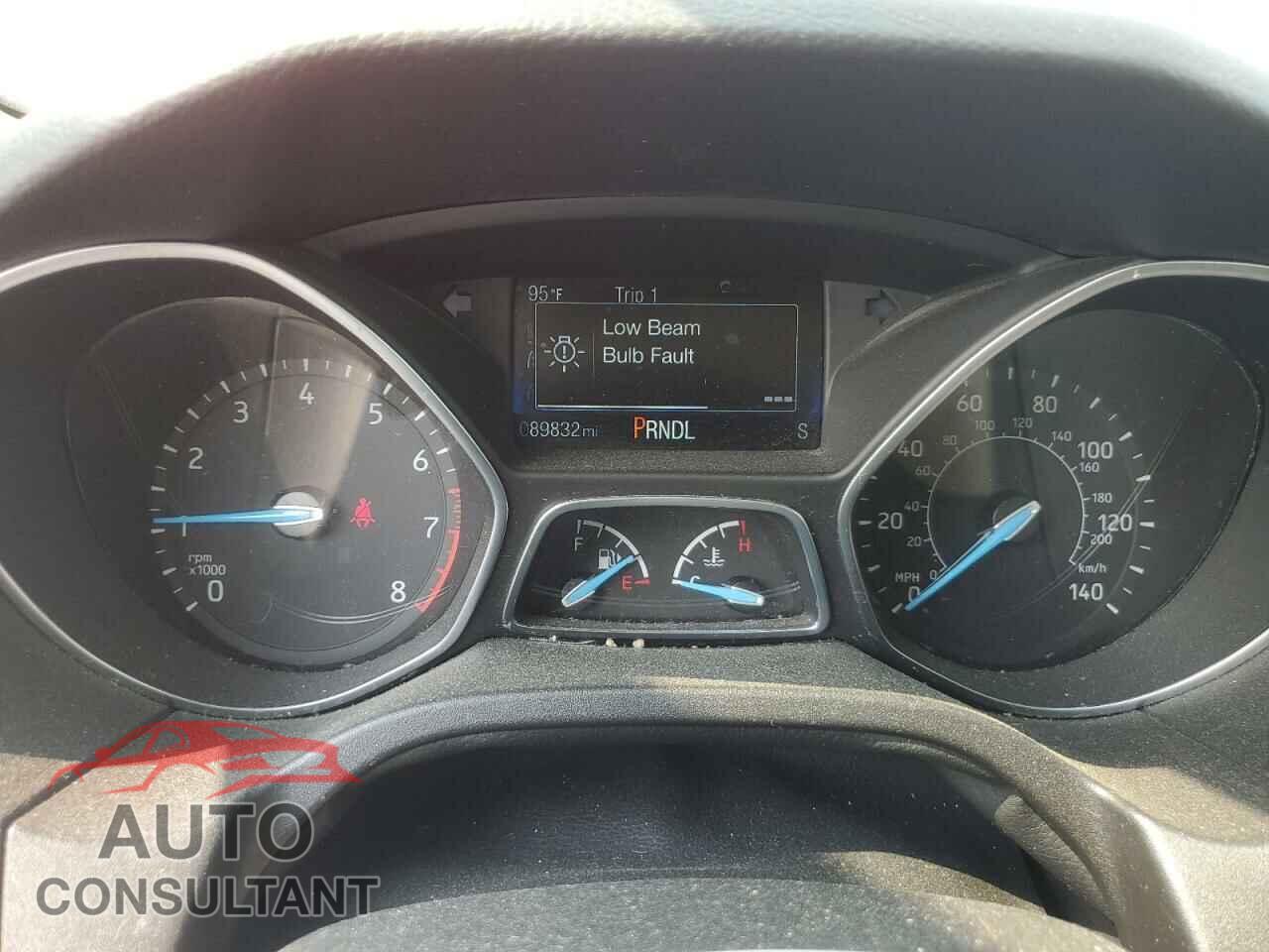 FORD FOCUS 2017 - 1FADP3F25HL228826