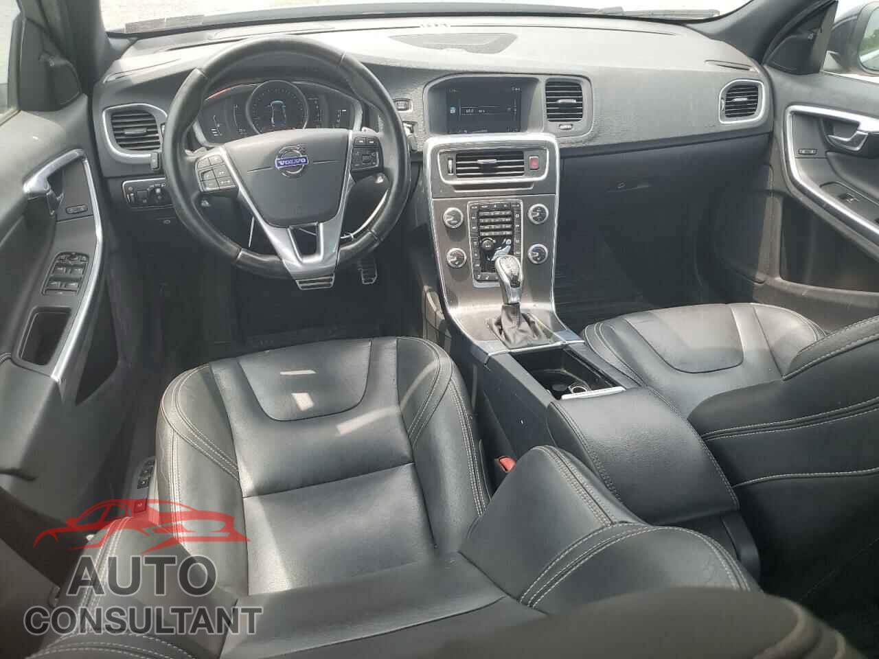 VOLVO S60 2016 - YV149MFM2G2396983