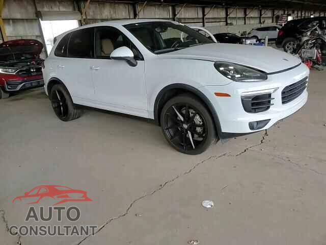 PORSCHE CAYENNE 2017 - WP1AB2A27HLA50123