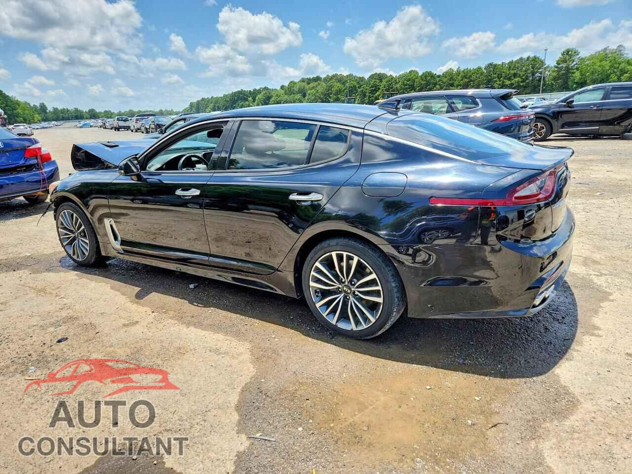KIA STINGER 2019 - KNAE15LA8K6046581
