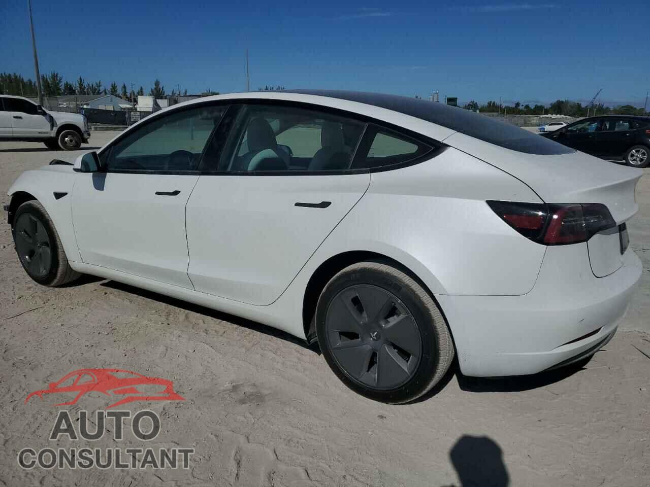 TESLA MODEL 3 2023 - 5YJ3E1EA9PF555000