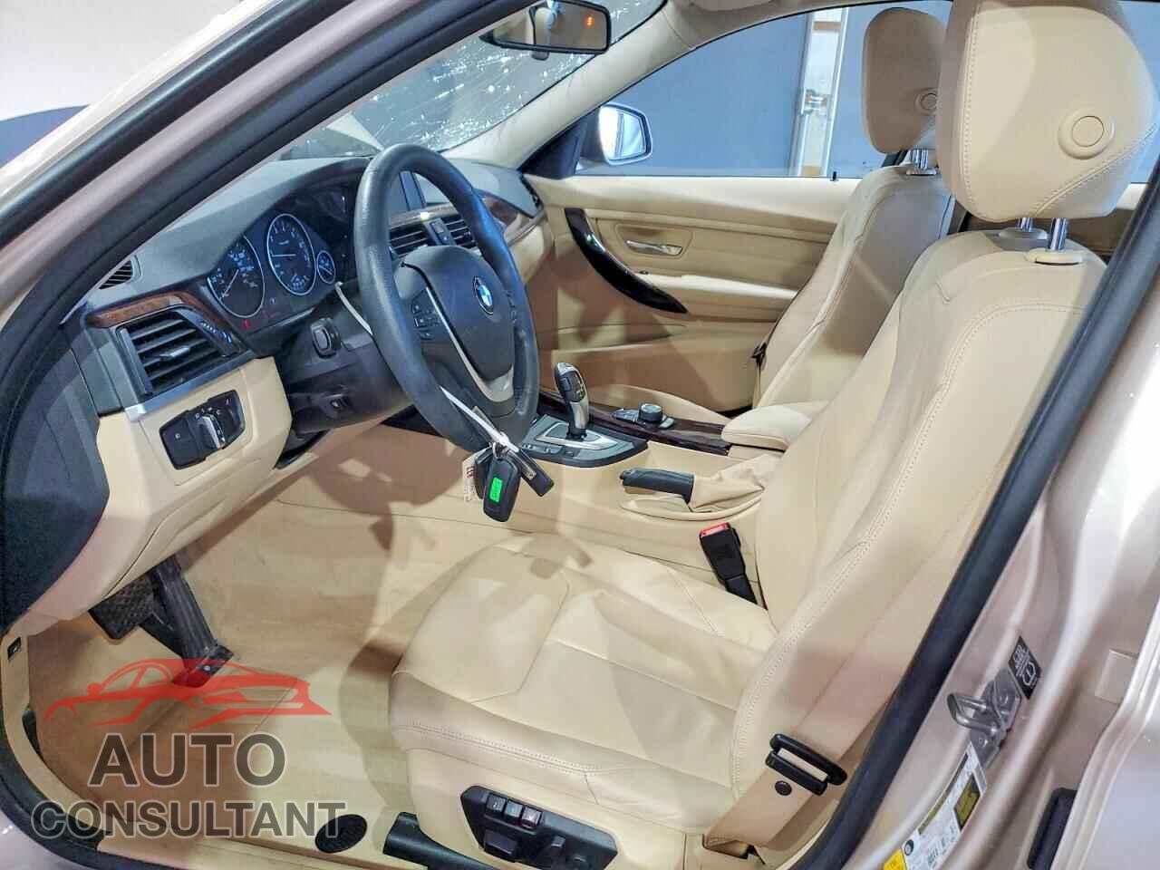 BMW 3 SERIES 2014 - WBA3B9C53EF588304