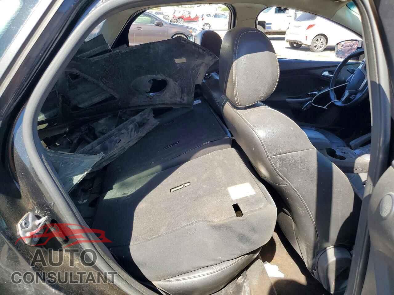 FORD FOCUS 2014 - 1FADP3N26EL264506