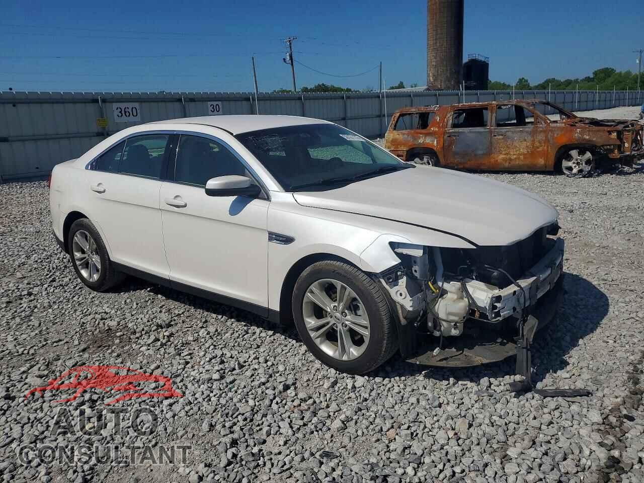 FORD TAURUS 2013 - 1FAHP2E89DG192157