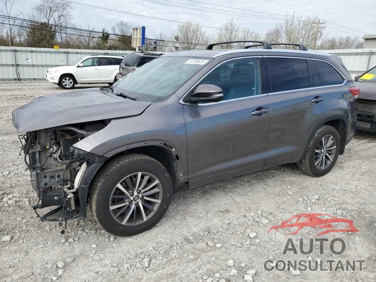 TOYOTA HIGHLANDER 2018 - 5TDJZRFH2JS531792
