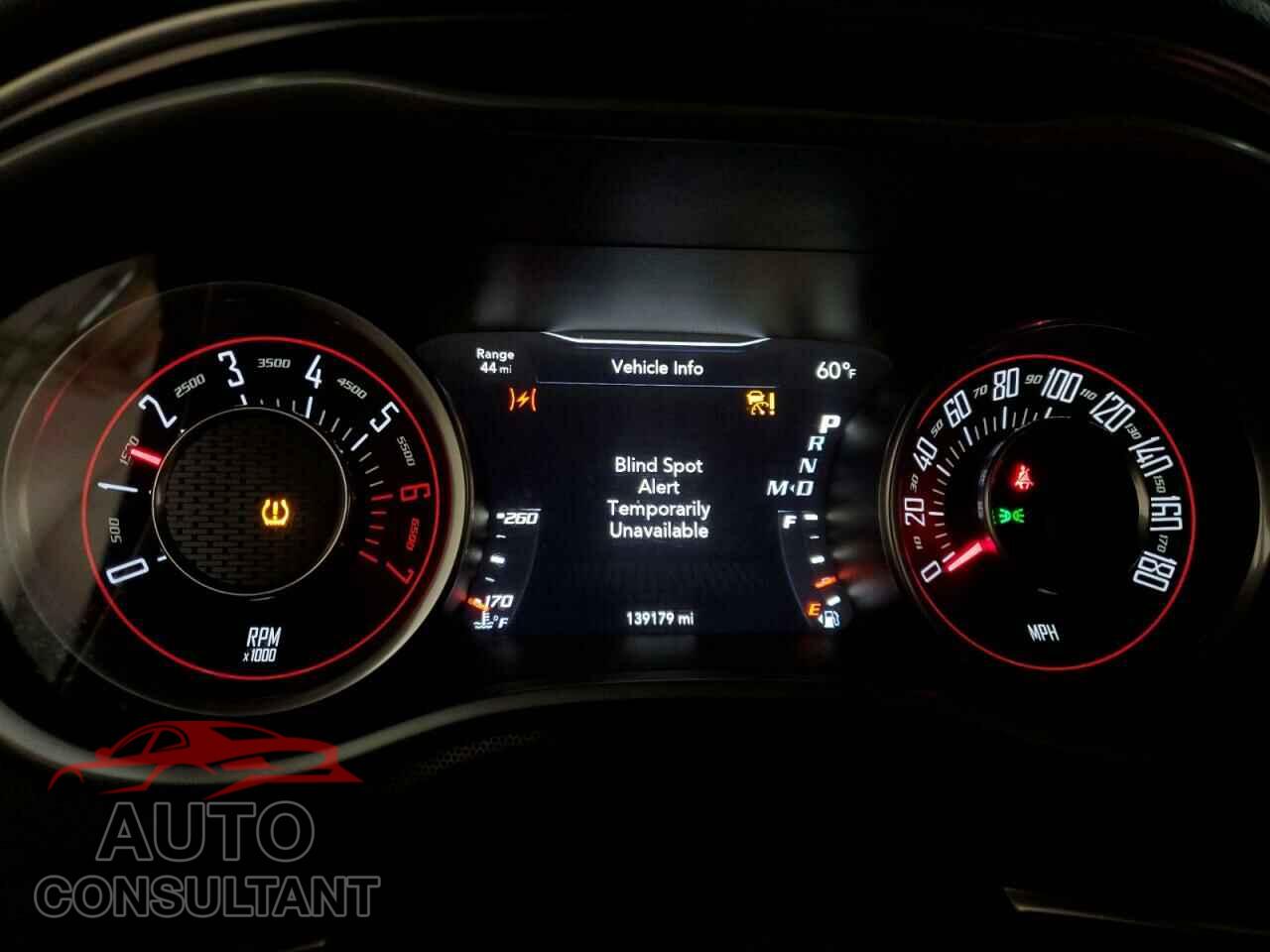 DODGE CHALLENGER 2015 - 2C3CDZFJ3FH731049
