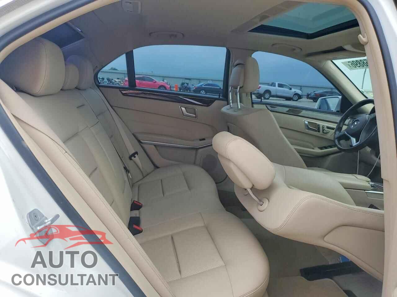 MERCEDES-BENZ E-CLASS 2014 - WDDHF5KB4EB004602