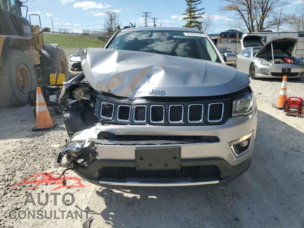 JEEP COMPASS 2019 - 3C4NJDCB3KT747525
