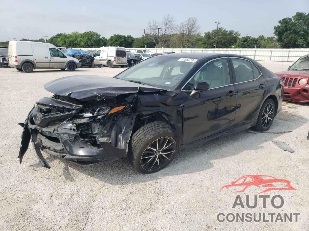 TOYOTA CAMRY 2021 - 4T1G11AKXMU468202