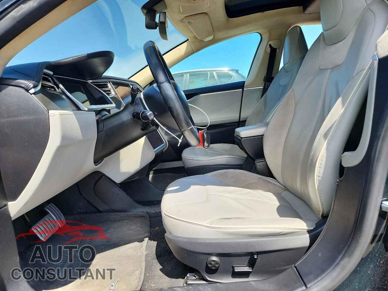 TESLA MODEL S 2013 - 5YJSA1DP6DFP14029