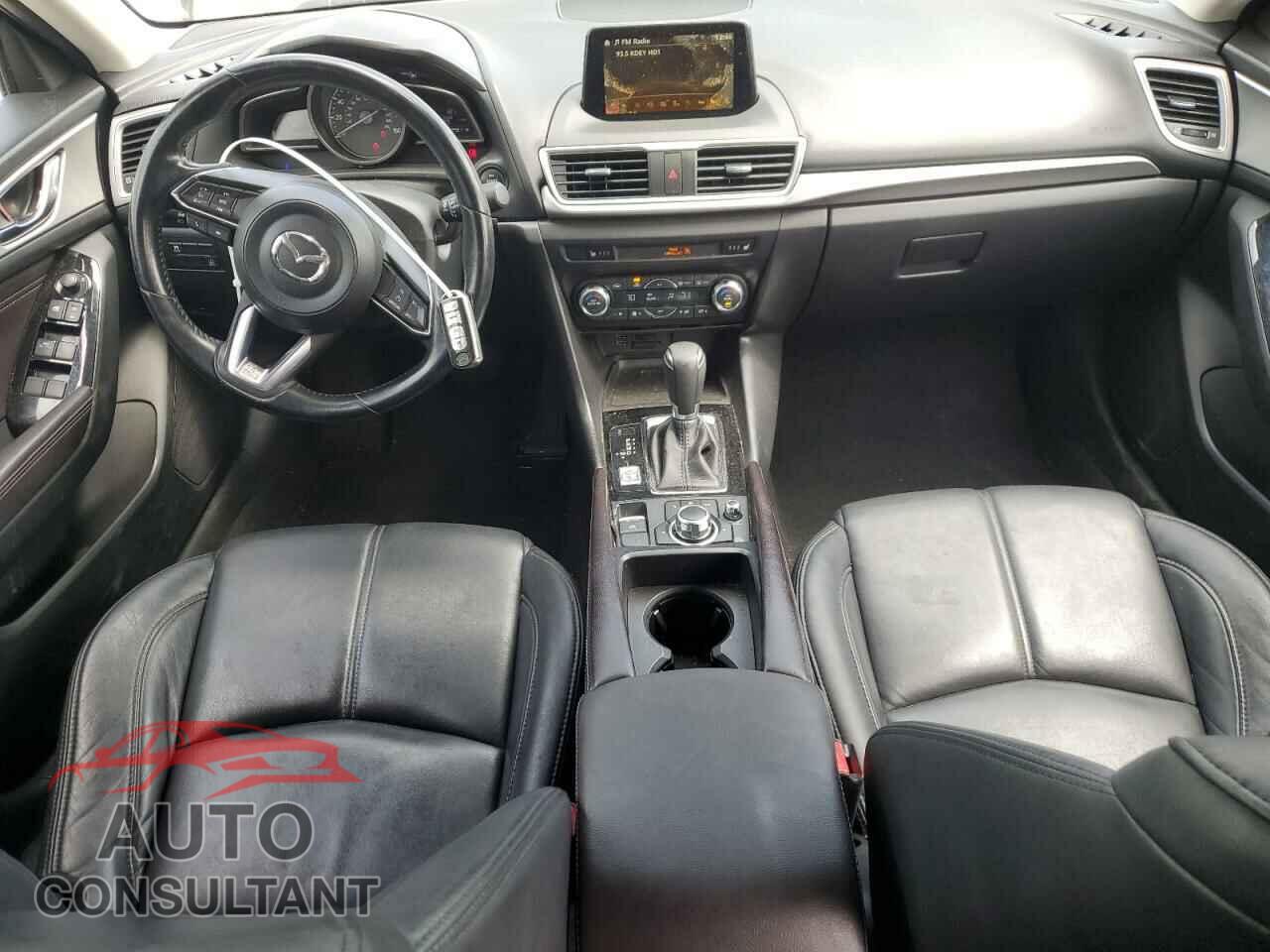 MAZDA 3 2017 - JM1BN1V74H1105832
