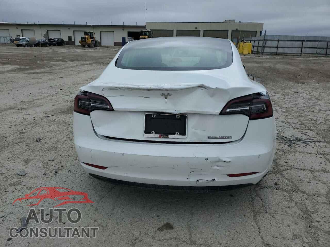 TESLA MODEL 3 2018 - 5YJ3E1EB2JF085361